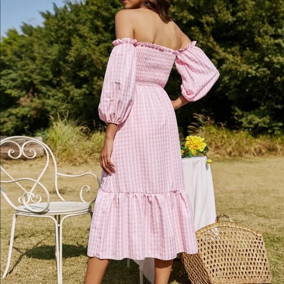 Off the shoulder dress - Picture 3 of 9